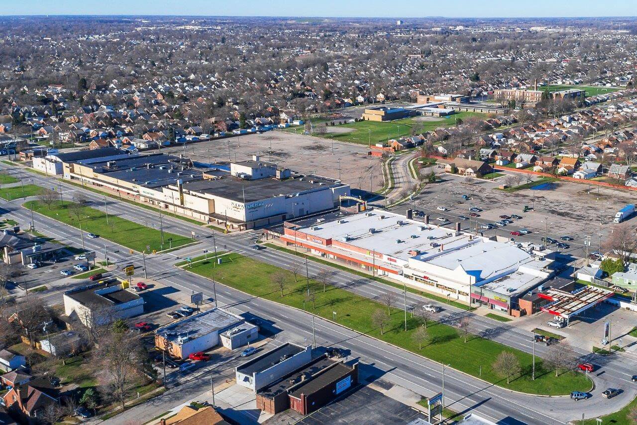 FRIEDMAN SELLS 175,609 SF RETAIL CENTER IN LINCOLN PARK, MICHIGAN