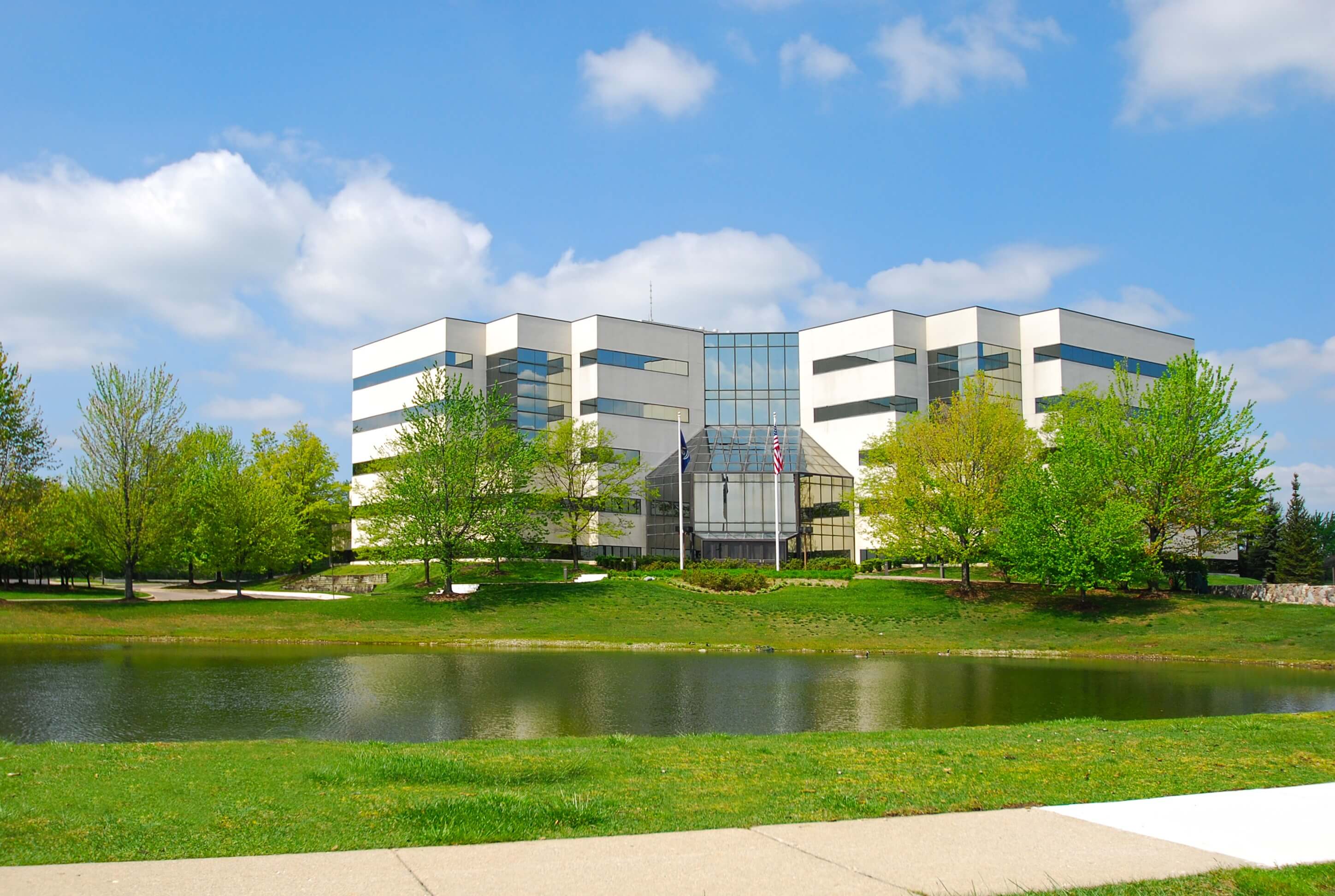 FRIEDMAN SELLS 141,000 SF OFFICE BUILDING IN TROY, MICHIGAN Friedman